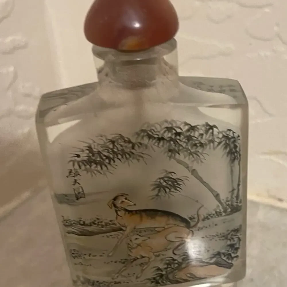 Vintage snuff Bottle asian with dogs